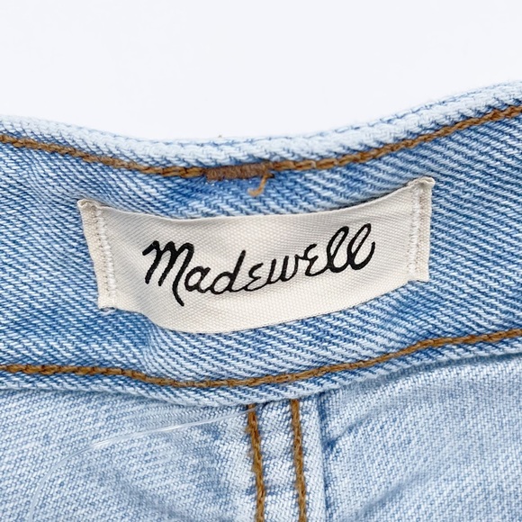 NWT Madewell The Curvy Momjean Jean Short in Flintwood Wash Distressed ND691 - Picture 5 of 14